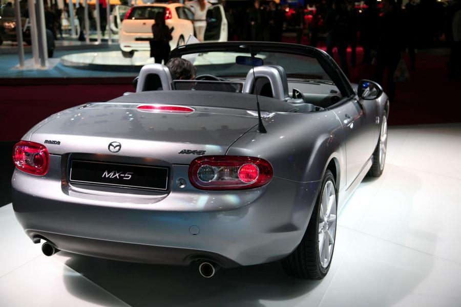  Mazda MX-5 2009 года  (фото 34 из 61)
